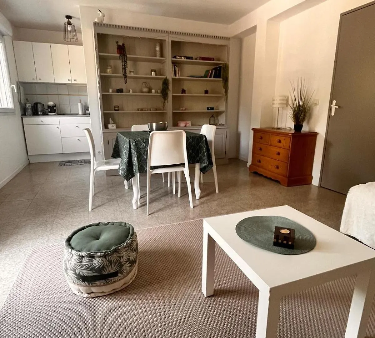 Appartement T2 Avignon Proche Remparts Balcon Et Parking Apartment
